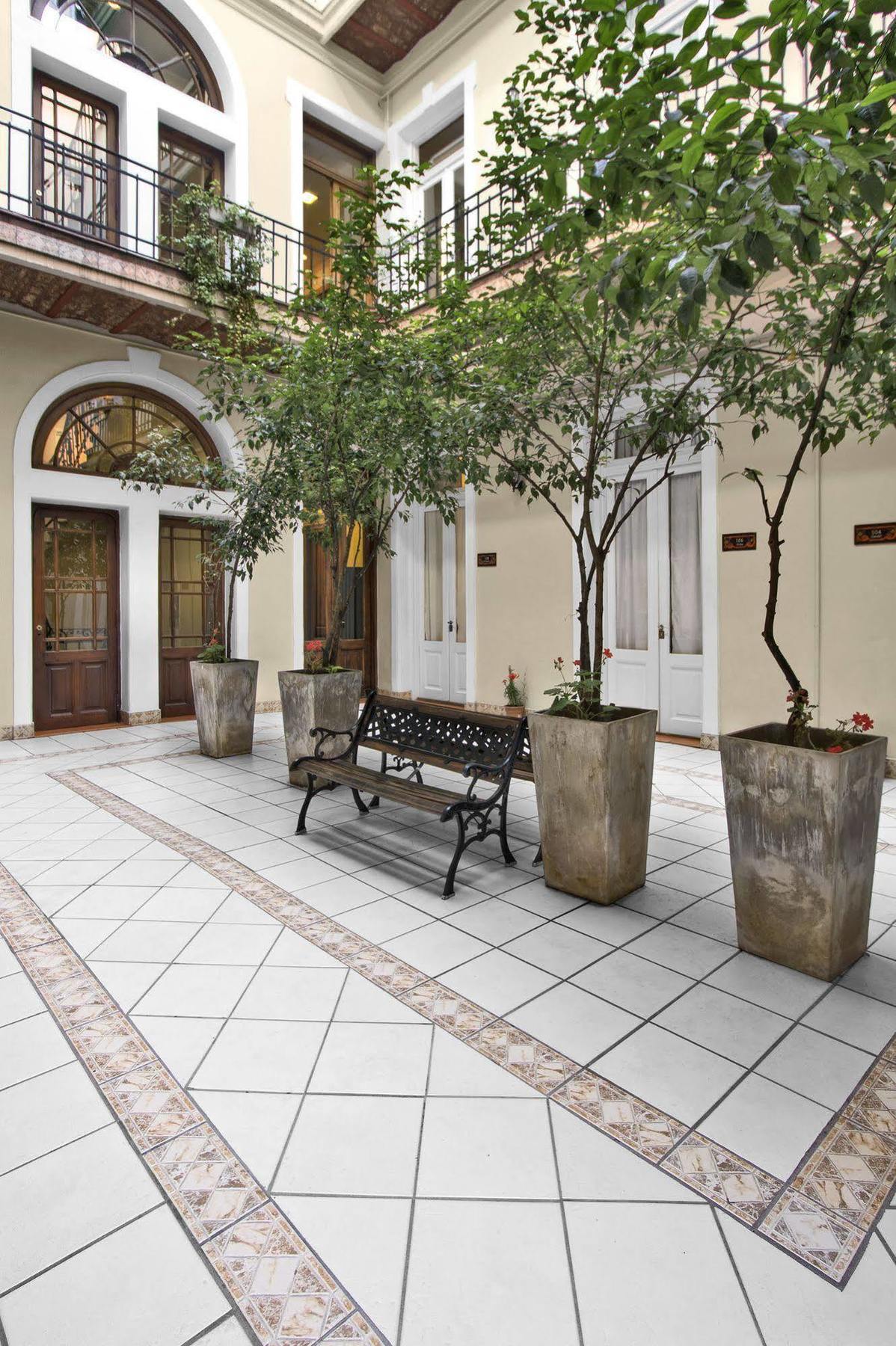 Milhouse Hostel Hipo Buenos Aires Exterior foto